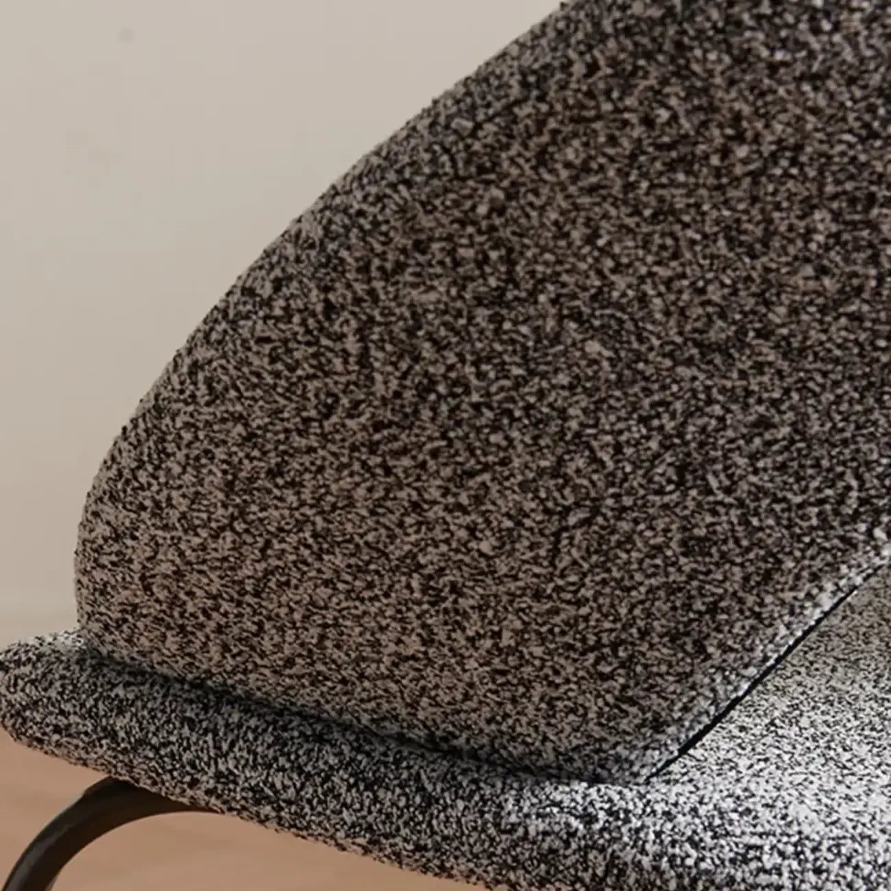 Chaise de salle à manger moderne du milieu du siècle en lin avec pieds en acier