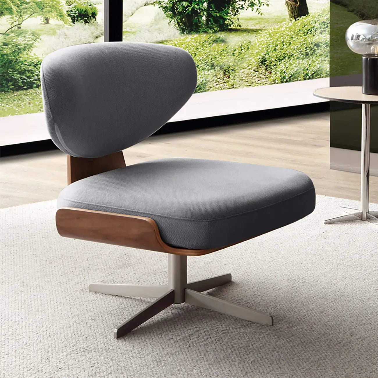 Fauteuil pivotant moderne en lin avec piètement en métal