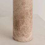 Lampe de table élégante avec base en marbre beige et abat-jour en tissu