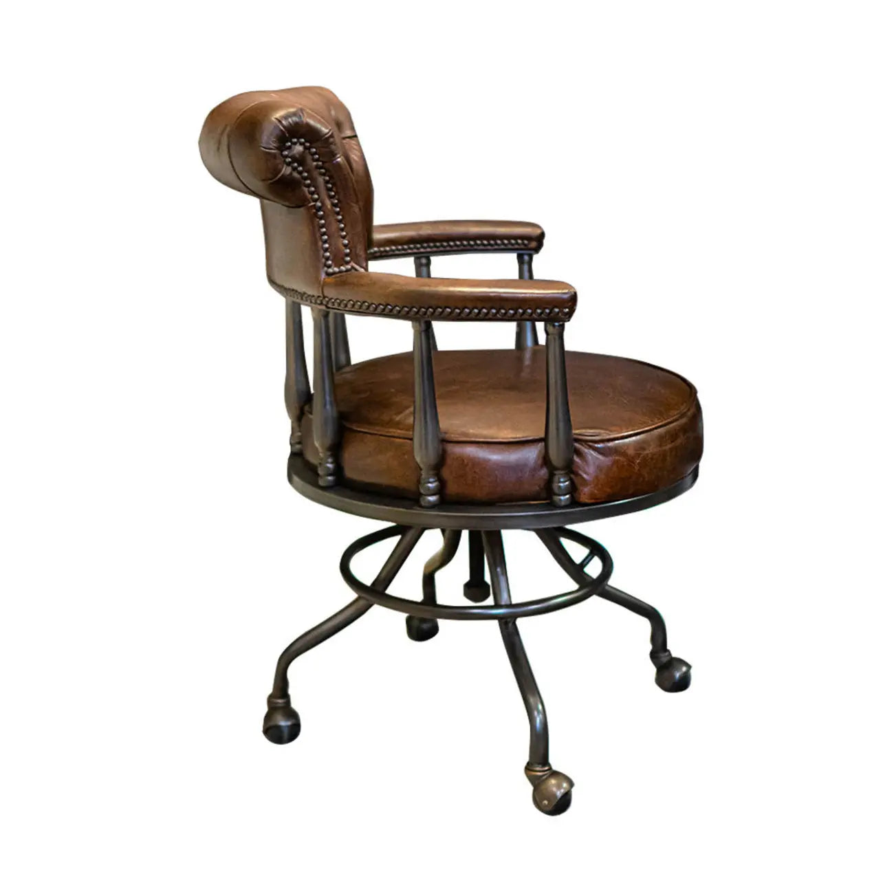 Fauteuil de bureau Chesterfield noir en cuir antique