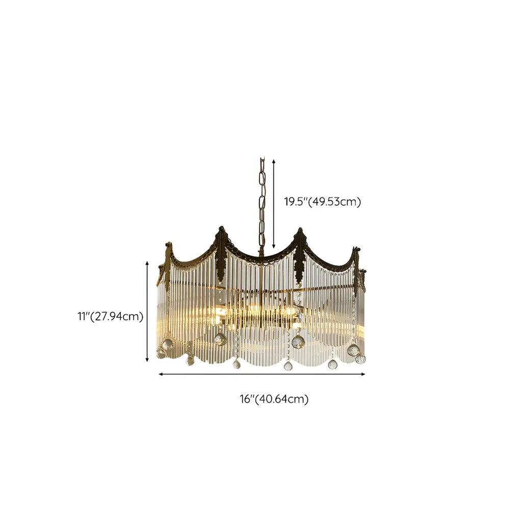 Lustre élégant en cristal transparent et peigne en métal doré