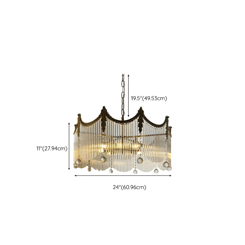 Lustre élégant en cristal transparent et peigne en métal doré