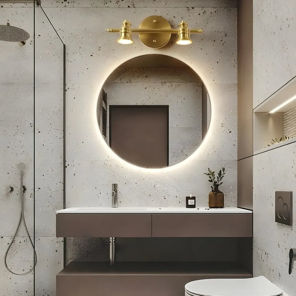 Applique murale élégante en métal doré avec abat-jour en cuivre pour salle de bain