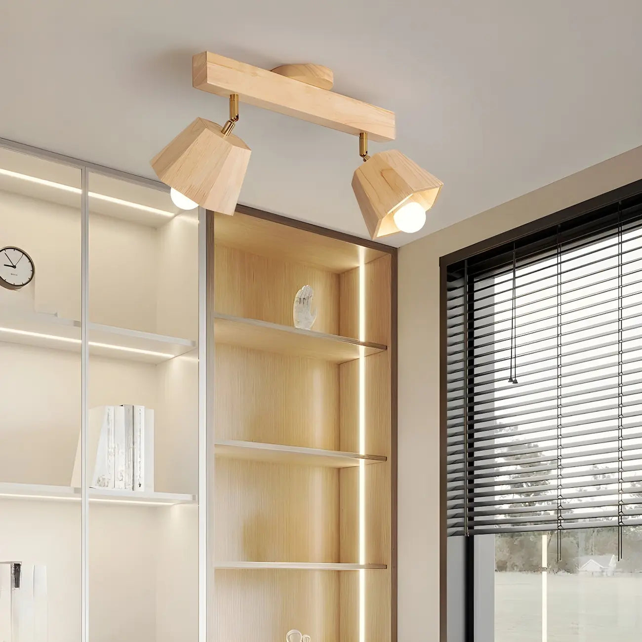 Plafoniera orientabile a 4 luci in legno di gomma naturale