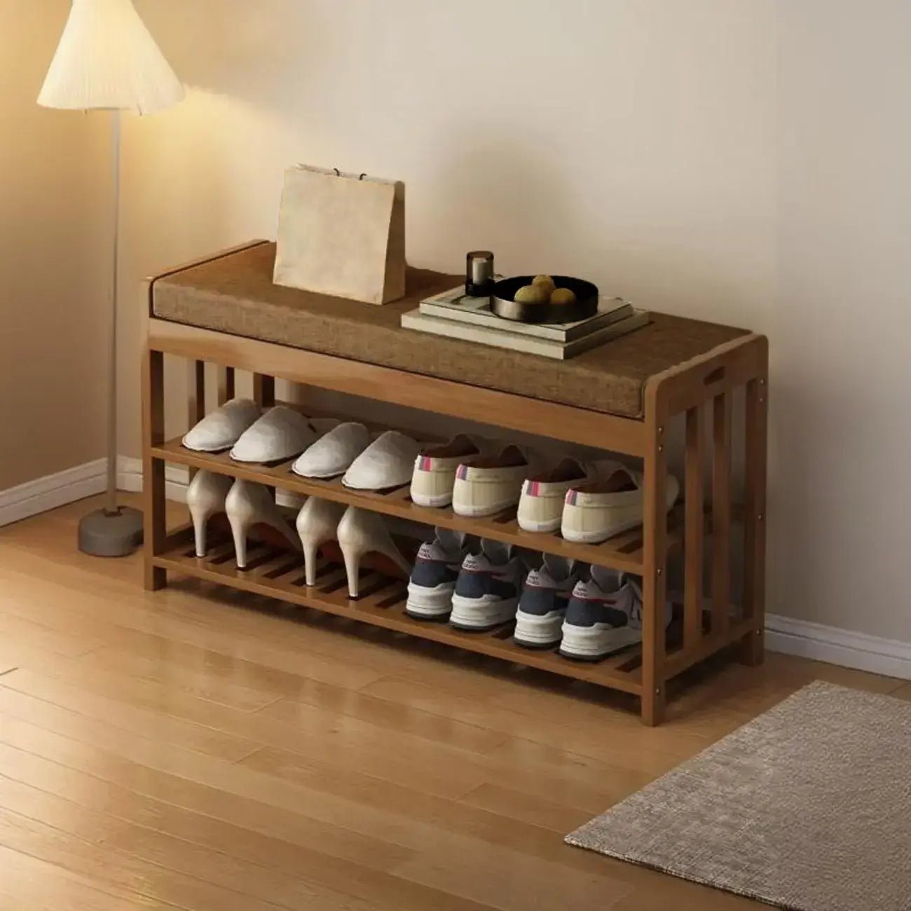 Banc de rangement à chaussures classique en bambou marron rembourré