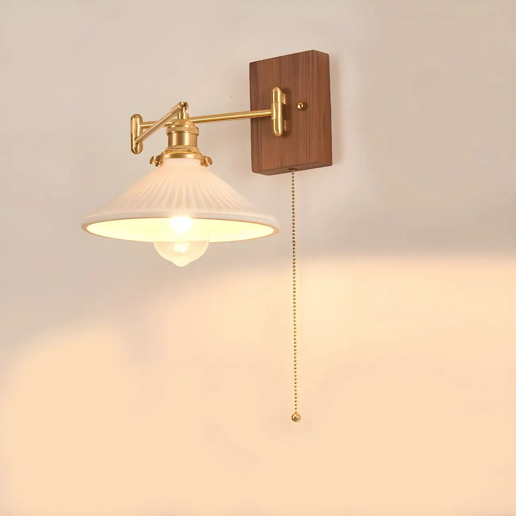 Lampe murale élégante à bras articulé plissé pour usage de chevet