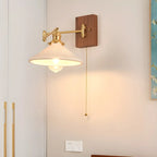 Lampe murale élégante à bras articulé plissé pour usage de chevet