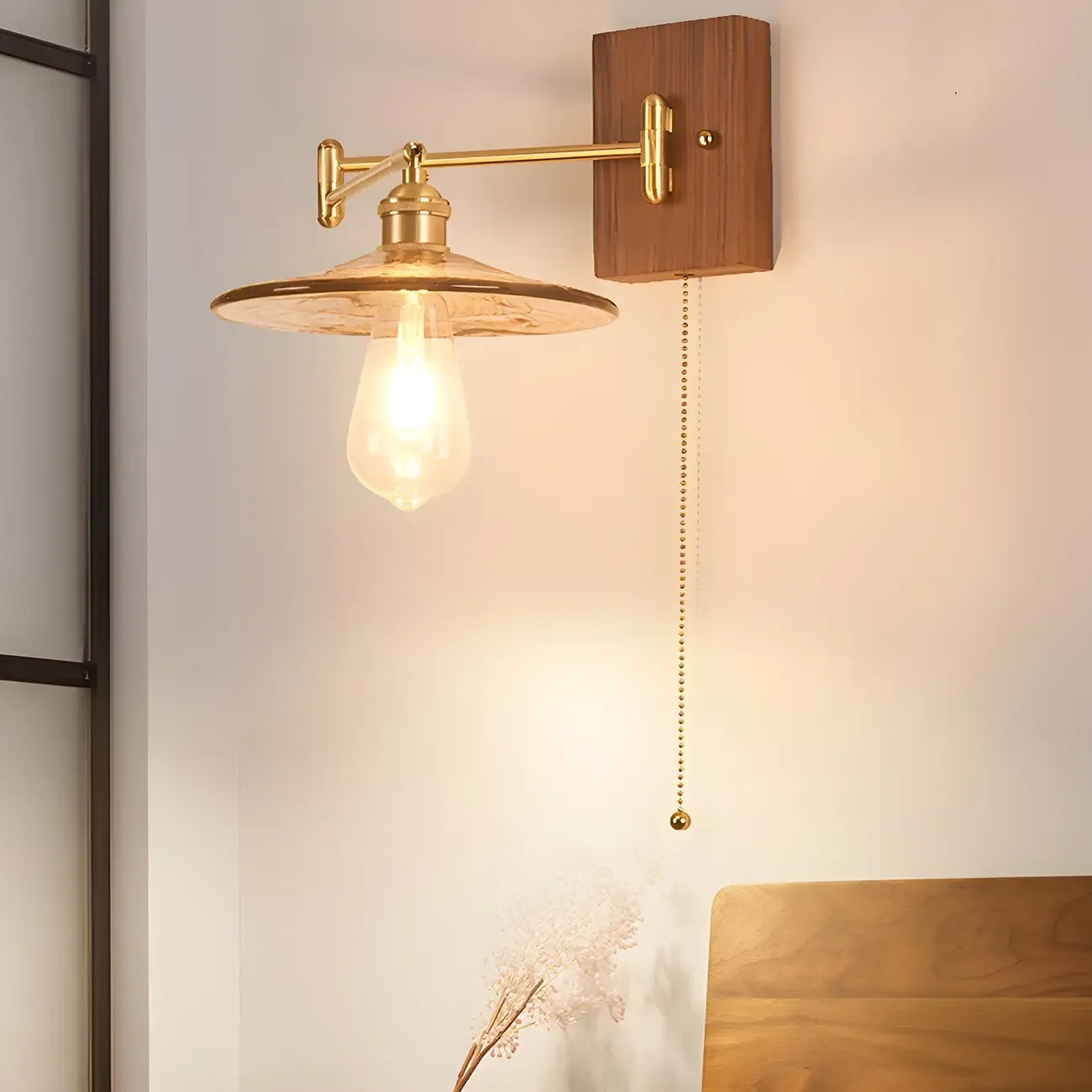 Lampe murale élégante à bras articulé plissé pour usage de chevet