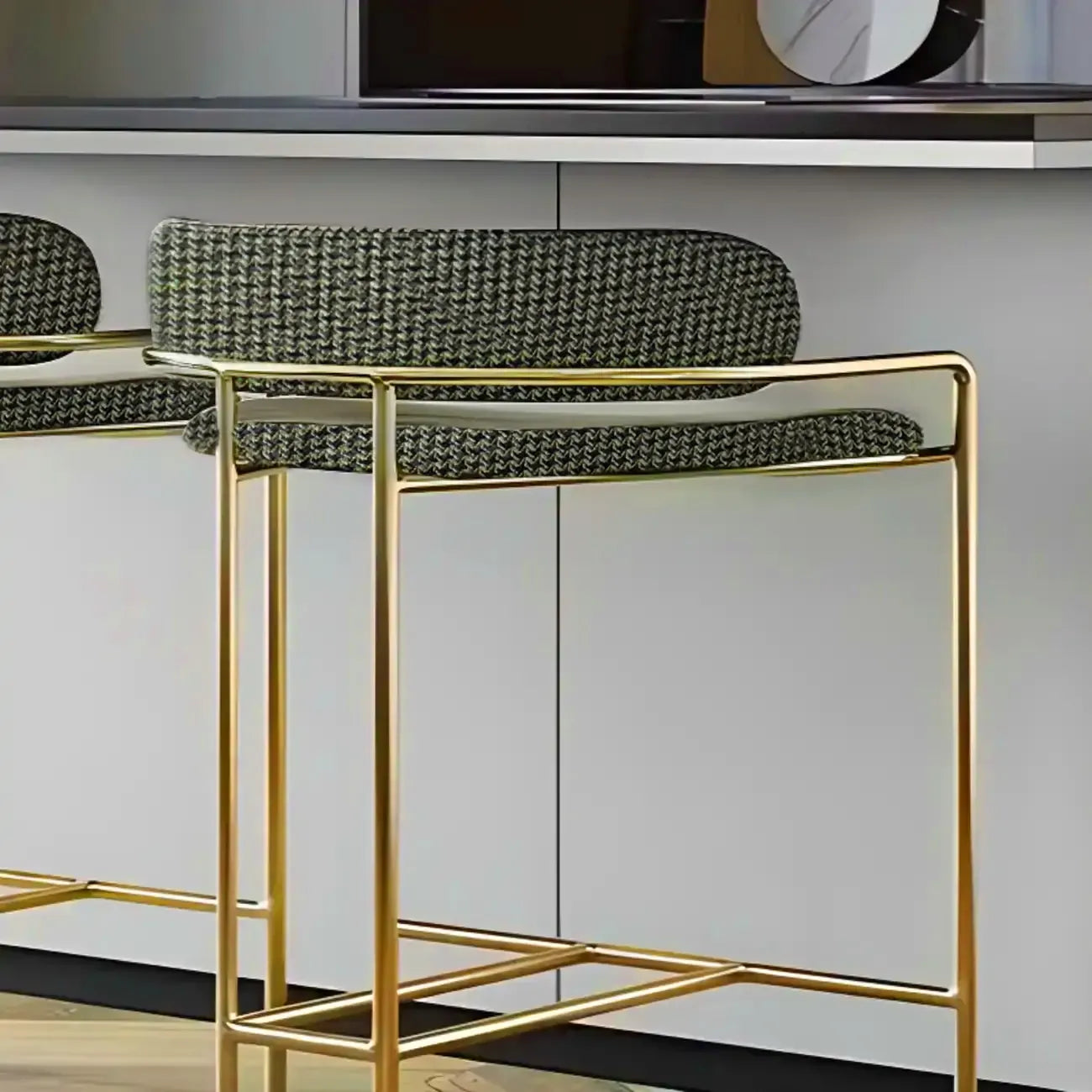 Sgabello da bar Art Déco in cotone imbottito, oro e verde