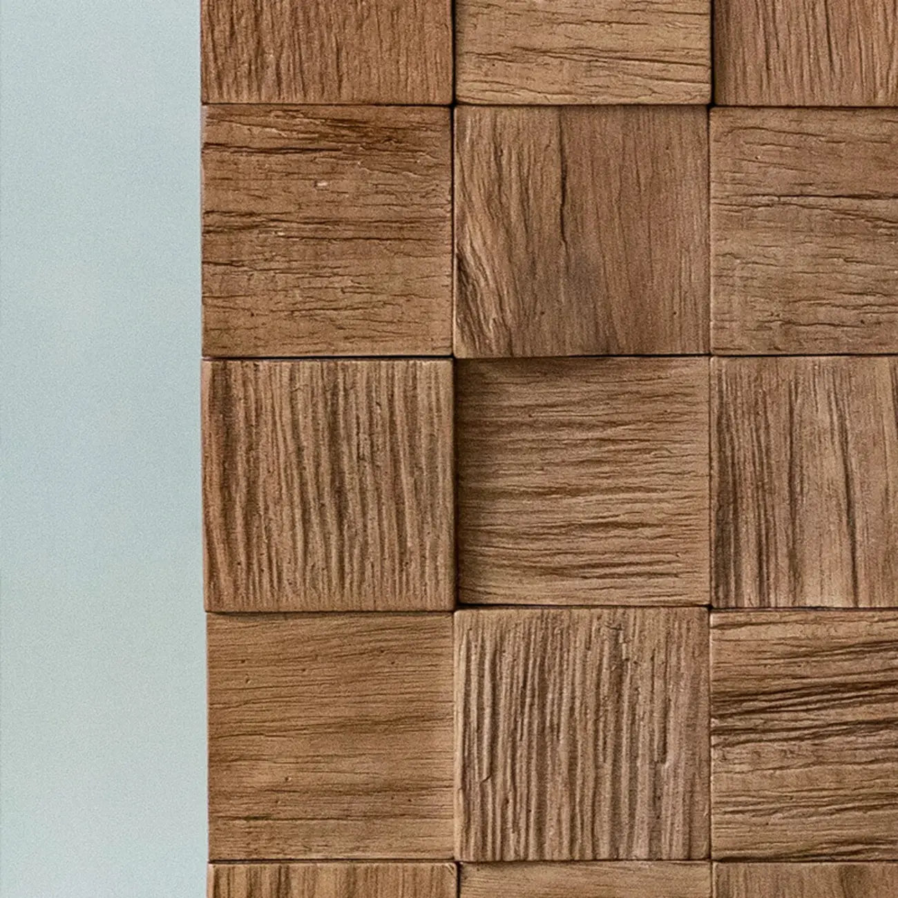Table de chevet en bois de style moderne du milieu du siècle