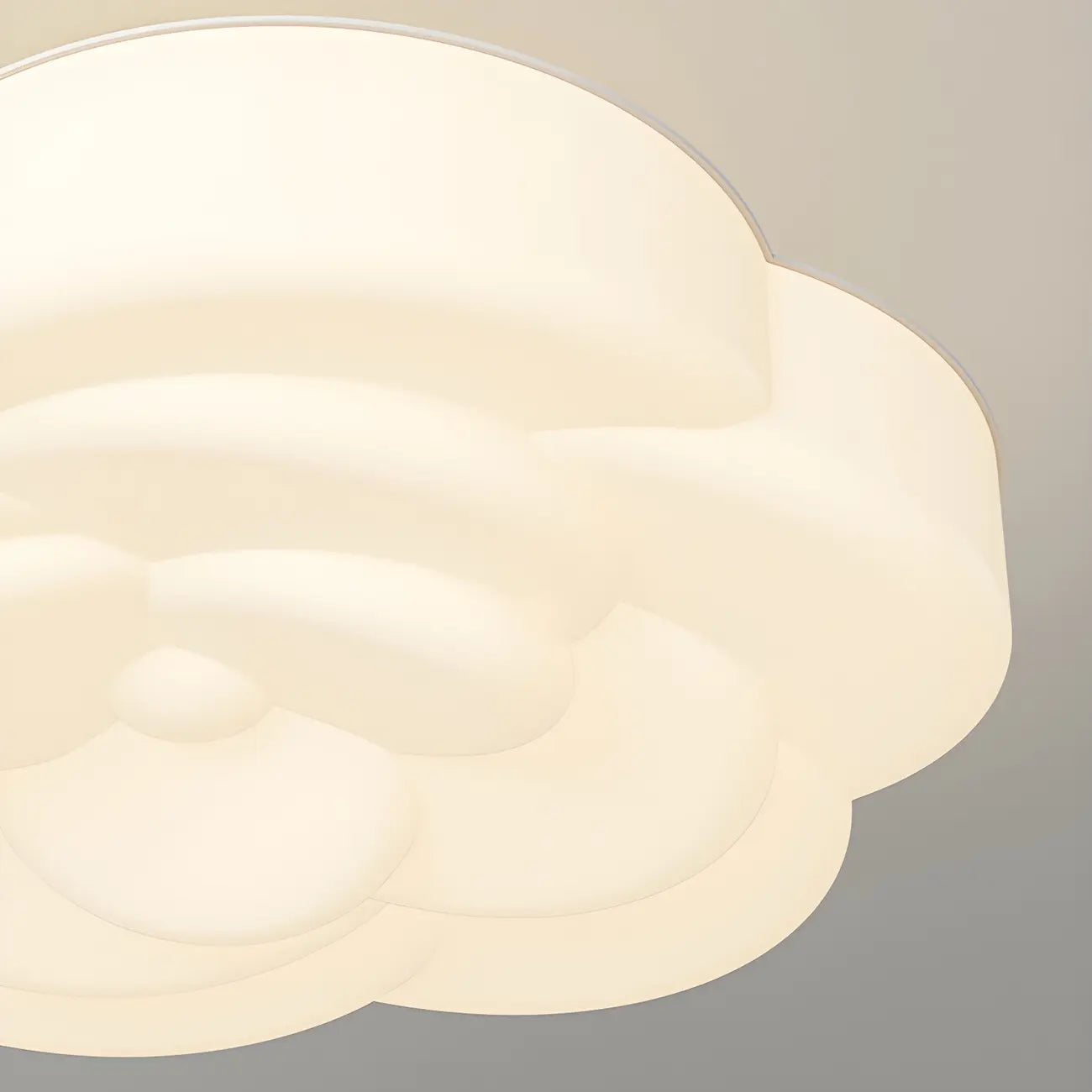 Plafonnier semi-encastré beige en forme de tambour avec abat-jour en plastique