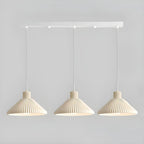Suspension moderne beige conique pour îlot de cuisine, réglable.