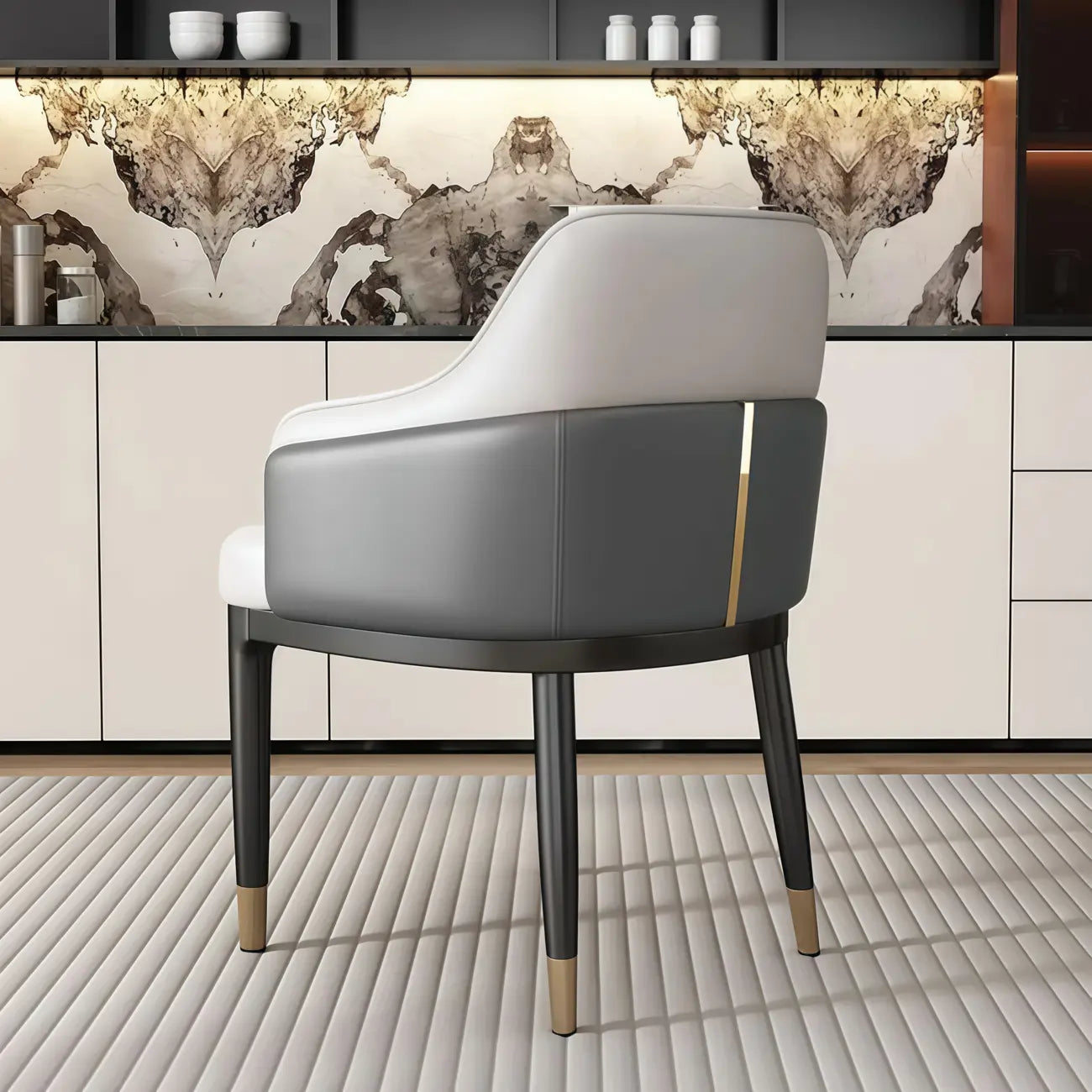 Chaise de salle à manger moderne en cuir véritable, à accoudoirs inclinés et dossier bas