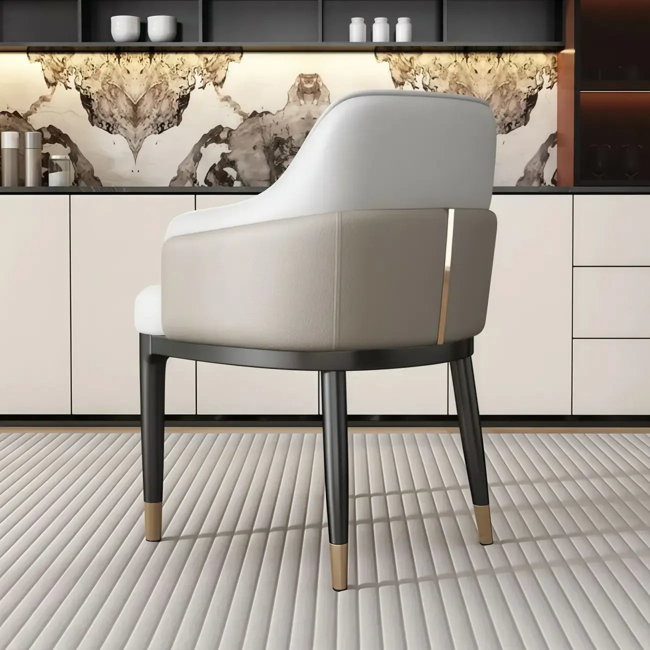 Chaise de salle à manger moderne en cuir véritable, à accoudoirs inclinés et dossier bas