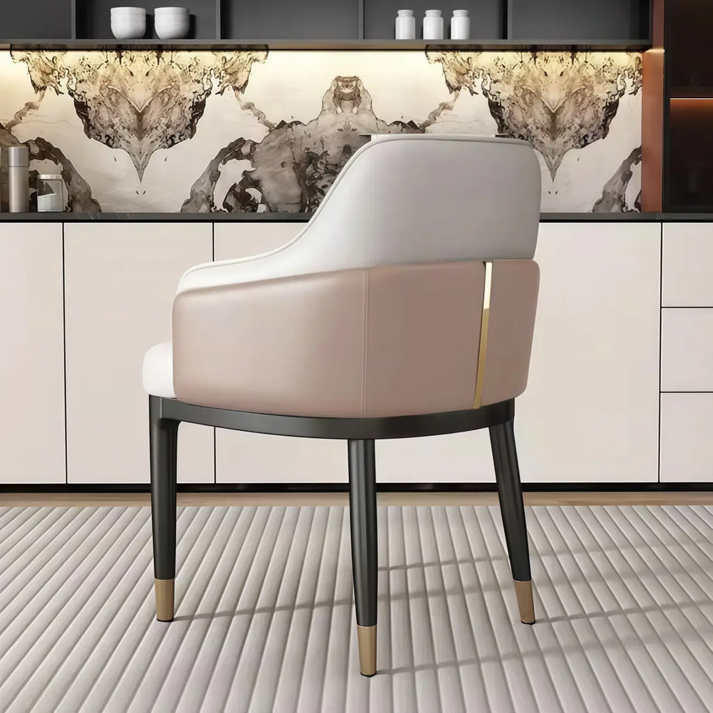 Chaise de salle à manger moderne en cuir véritable, à accoudoirs inclinés et dossier bas