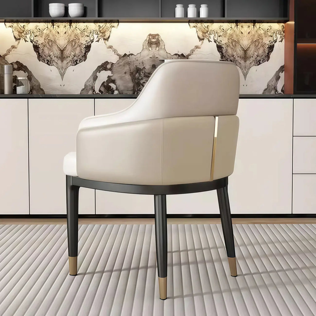 Chaise de salle à manger moderne en cuir véritable, à accoudoirs inclinés et dossier bas