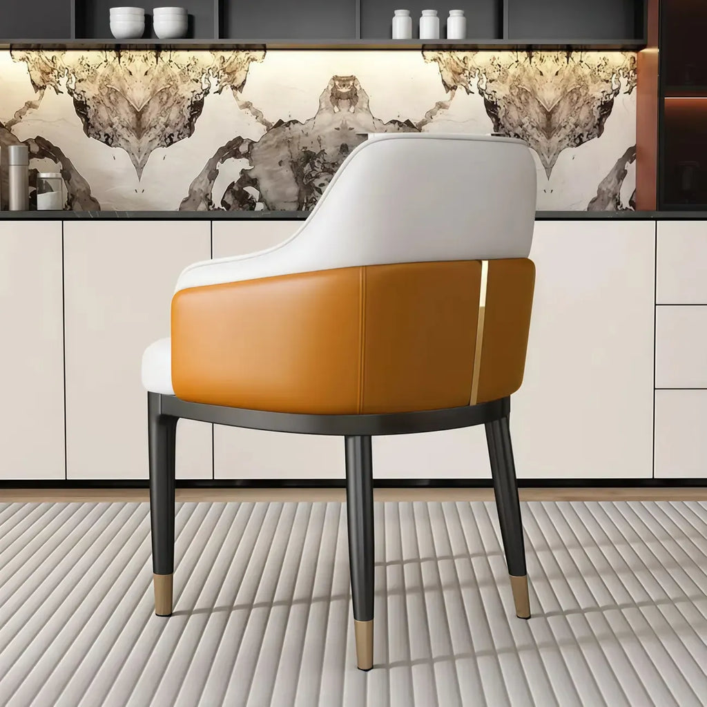 Chaise de salle à manger moderne en cuir véritable, à accoudoirs inclinés et dossier bas