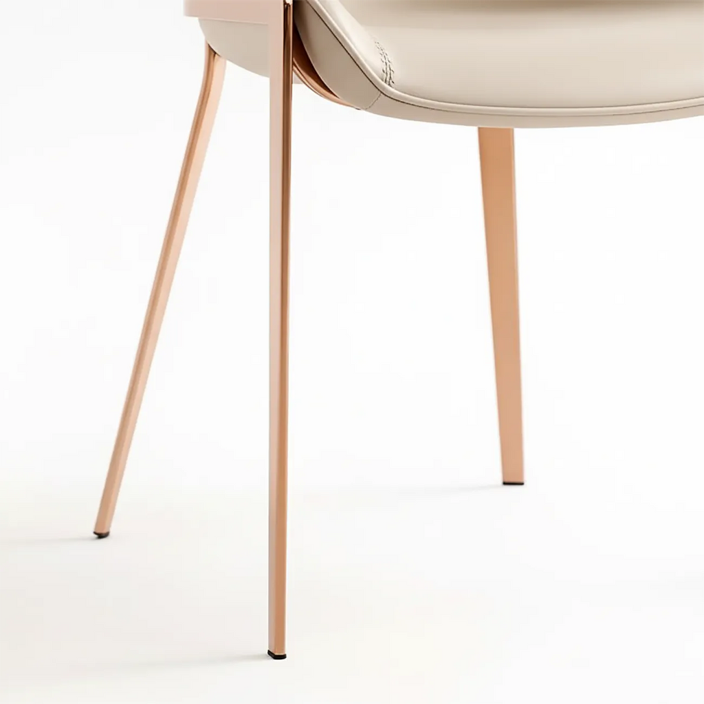 Chaises de salle à manger glamour à oreilles en cuir selle avec pieds en métal