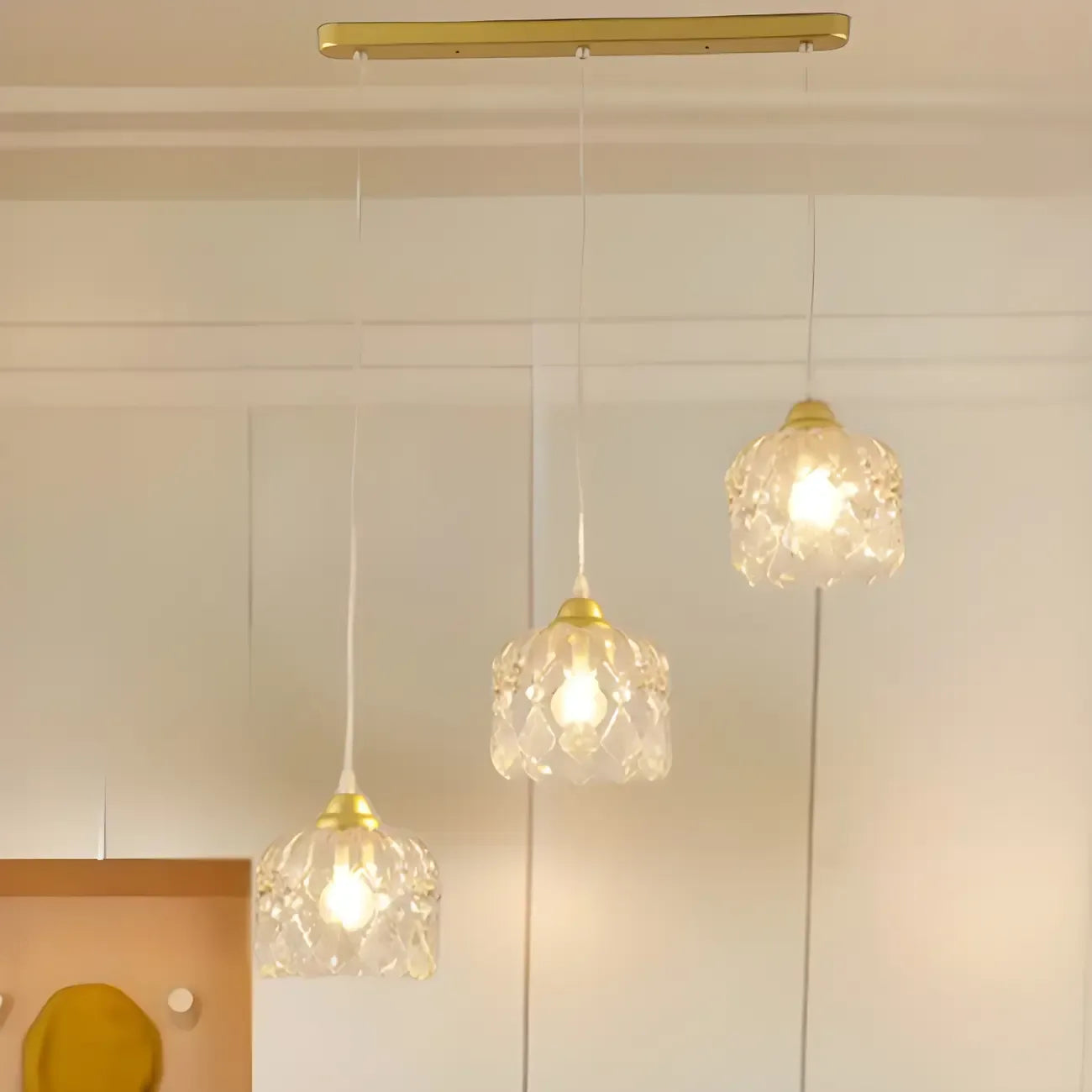 Lampada a sospensione da isola elegante, piccola, a 3 luci, in cristallo dorato per cucina