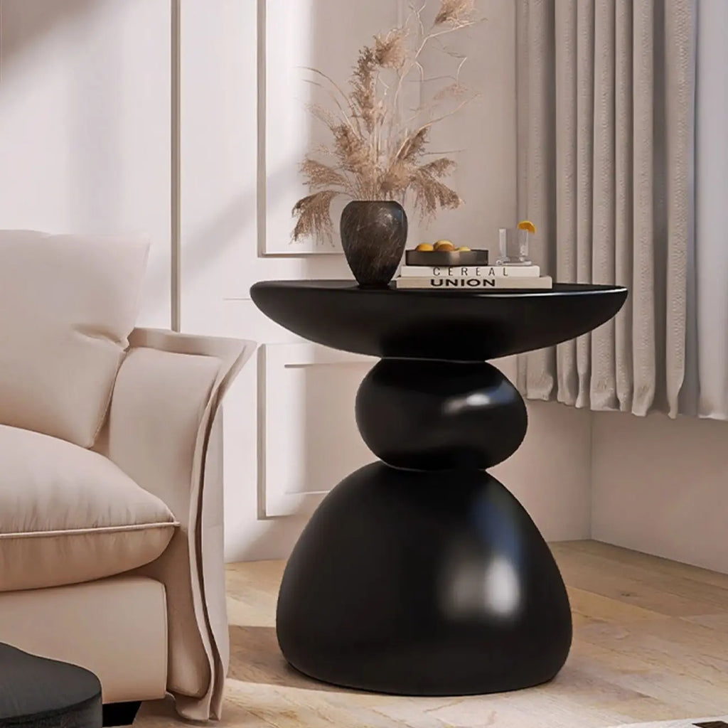 Table d'appoint contemporaine à base en résine artistique