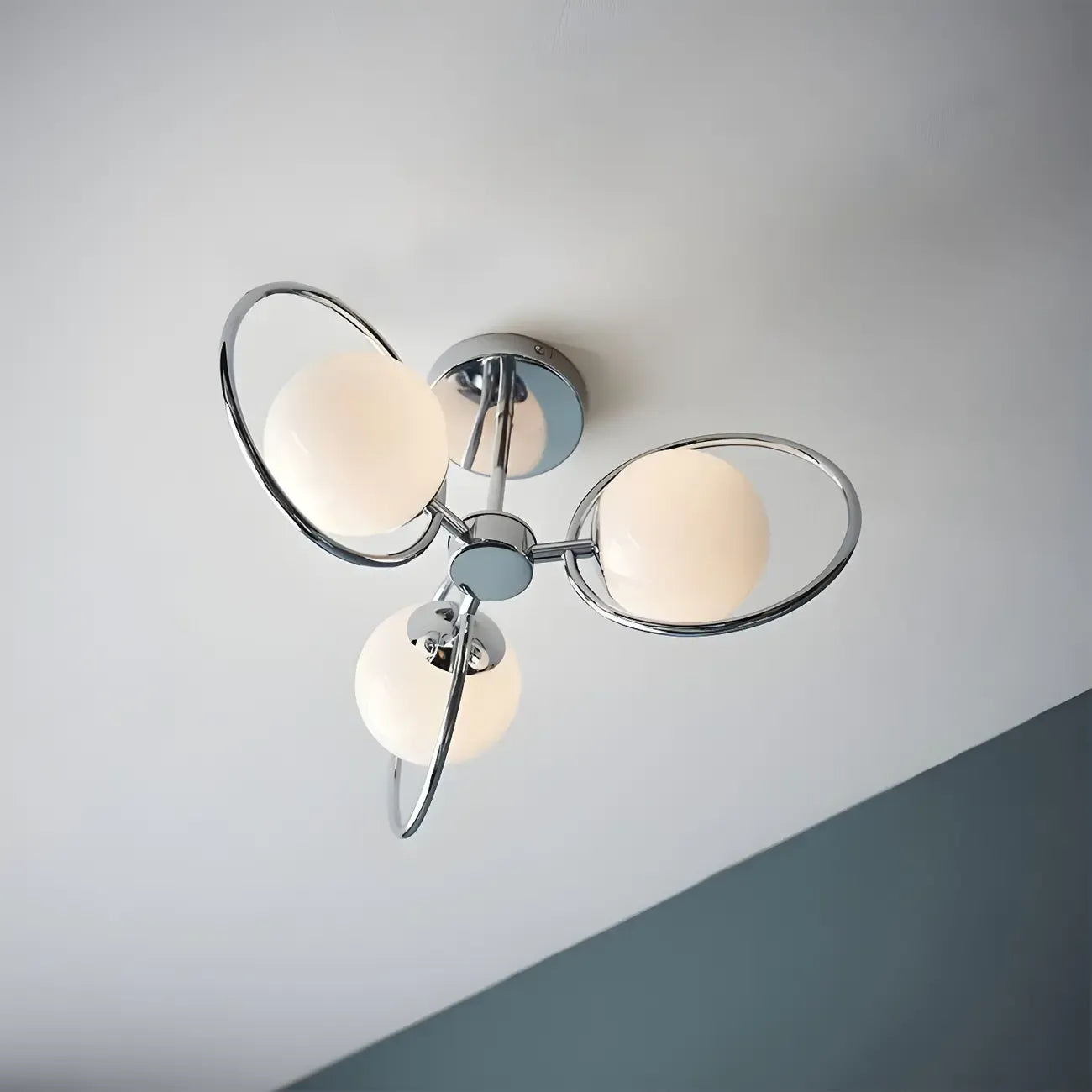 Plafonnier semi-encastré élégant en forme de sphère en verre blanc chromé et rond