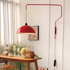 Applique murale géométrique rouge élégante à bras articulé pour salle à manger