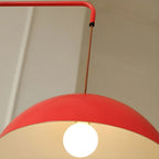 Applique murale géométrique rouge élégante à bras articulé pour salle à manger