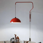 Applique murale géométrique rouge élégante à bras articulé pour salle à manger