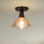 Plafonnier semi-encastré chic en verre et noyer pour la décoration d'un couloir