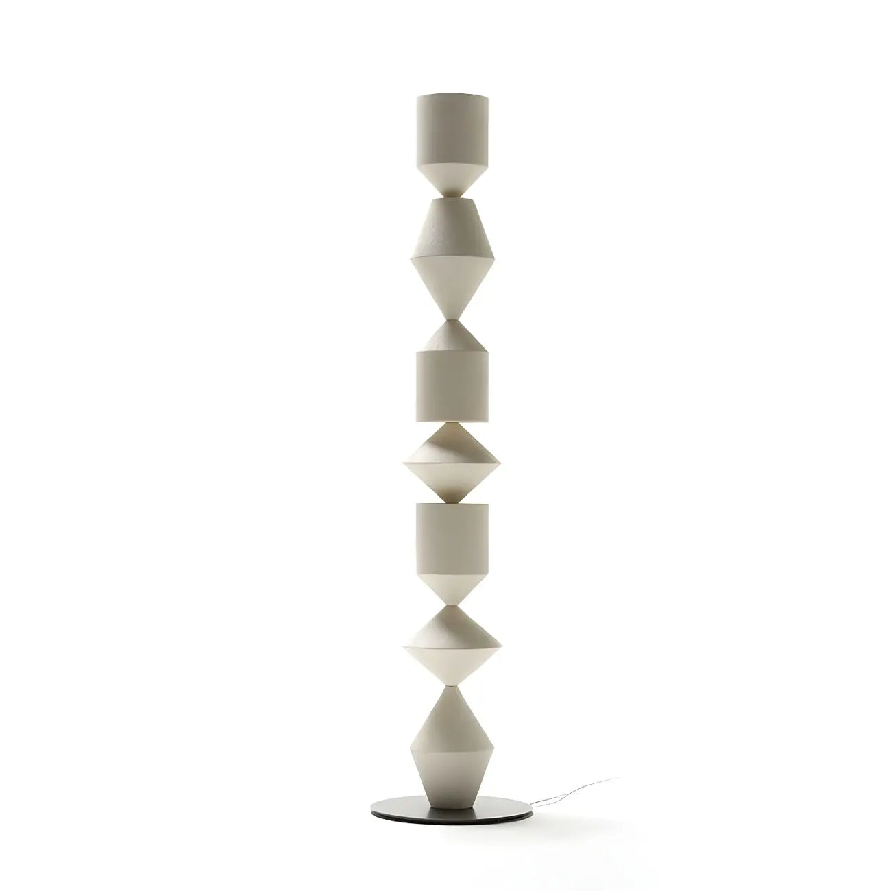 Lampadaire sculptural géométrique contemporain en métal pour salon