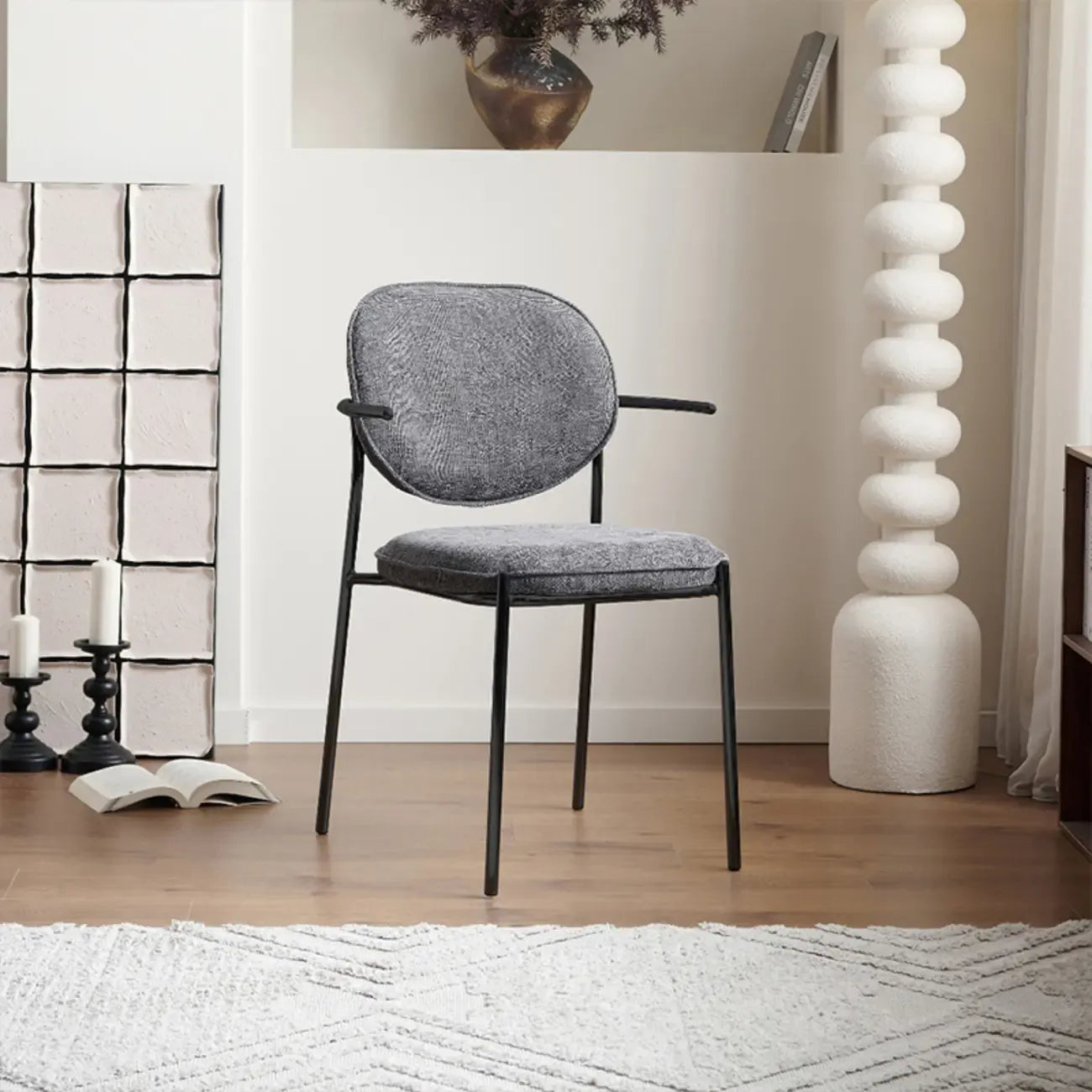 Chaises de salle à manger minimalistes sans accoudoirs, revêtues de tissu et rembourrées