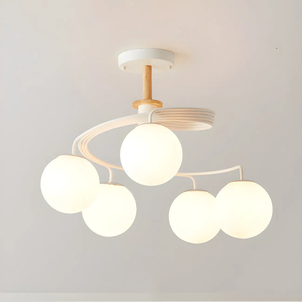 Plafonnier semi-encastré moderne en métal avec ampoule globe.