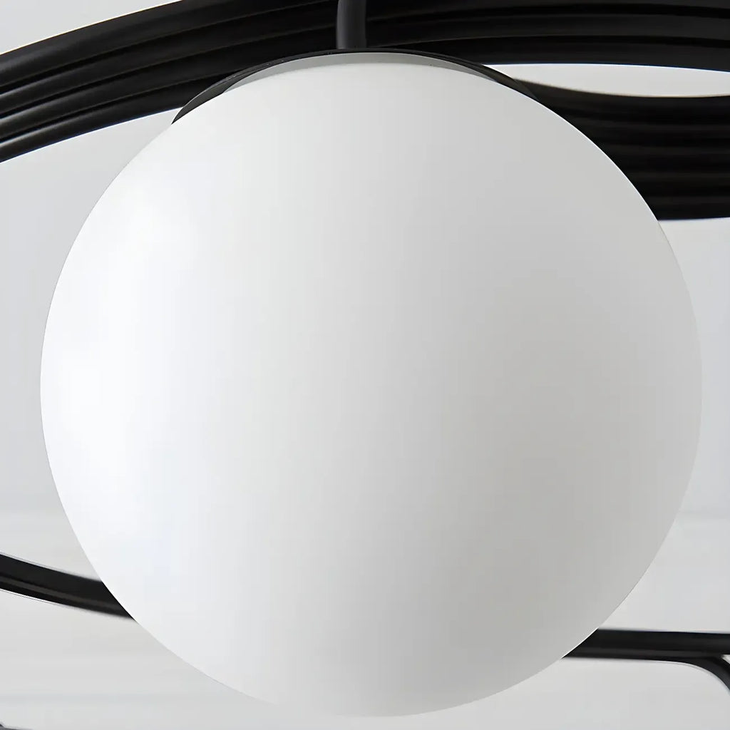 Plafonnier semi-encastré moderne en métal avec ampoule globe.