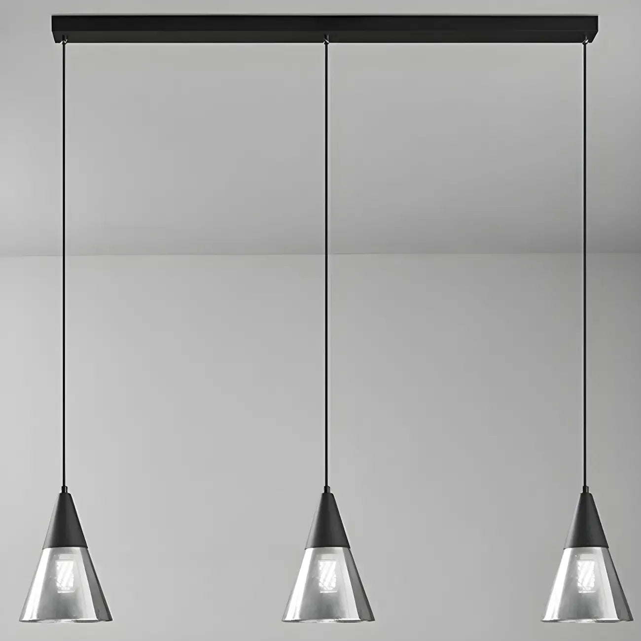 Suspension moderne conique en verre noir pour îlot de cuisine