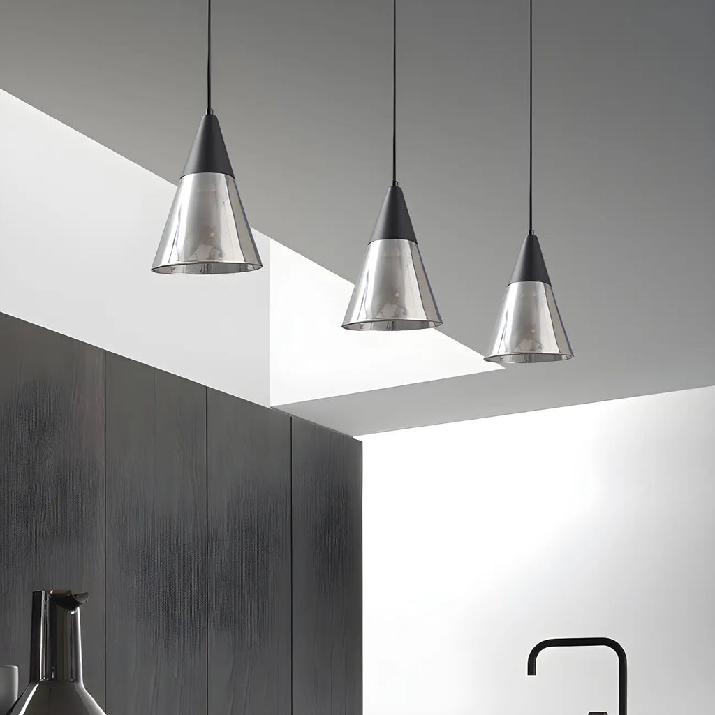 Suspension moderne conique en verre noir pour îlot de cuisine