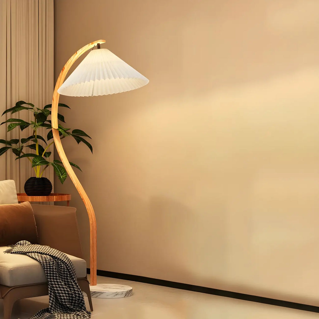 Lampadaire arqué moderne avec abat-jour conique plissé pour salon