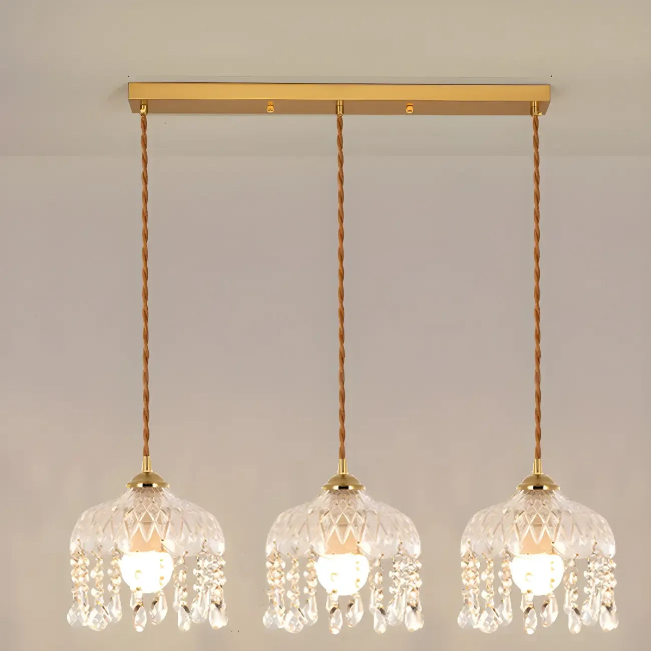 Luminaires suspendus élégants en cristal doré pour îlot