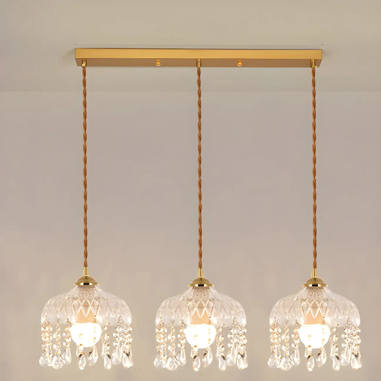 Luminaires suspendus élégants en cristal doré pour îlot