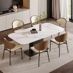 Chaise de salle à manger à dossier incurvé et assise en cuir noir