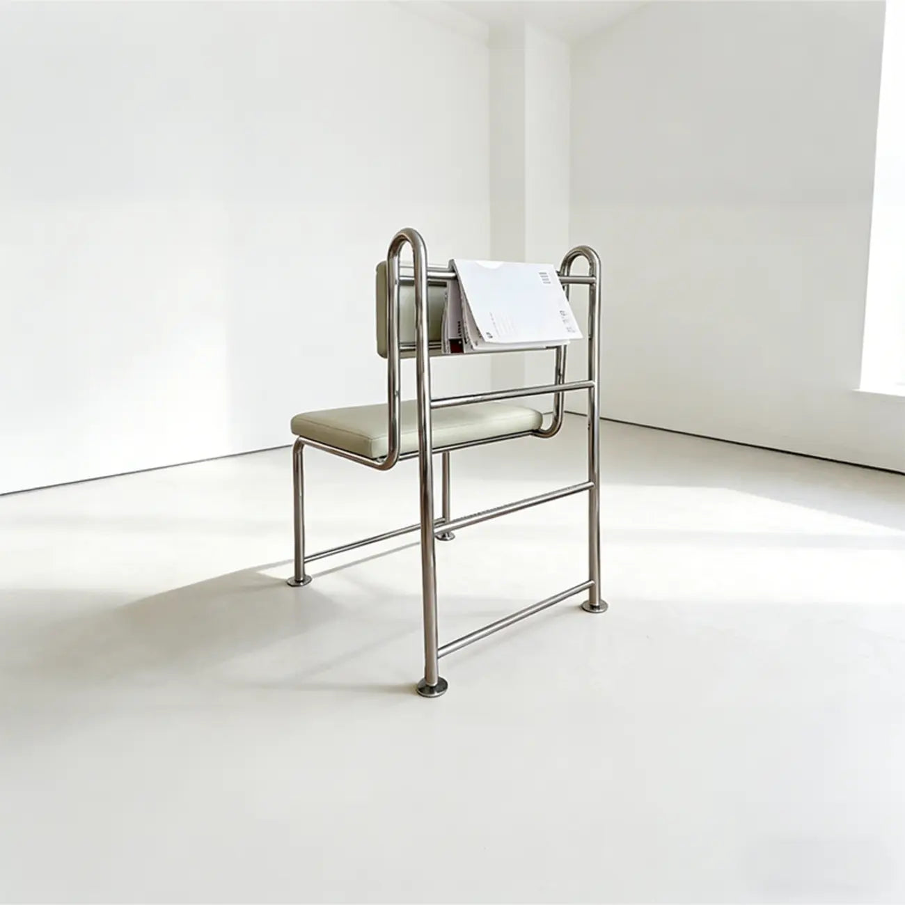 Chaises de salle à manger contemporaines à dossier bas en similicuir et métal
