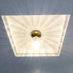 Plafonnier LED semi-encastré géométrique doré pour la décoration d'un couloir