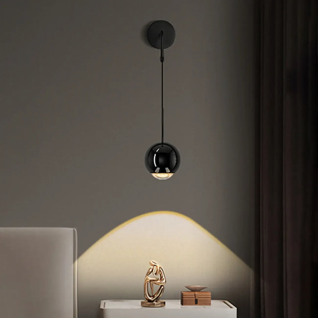 Applique murale LED globe élégante et réglable pour chevet, à intensité variable