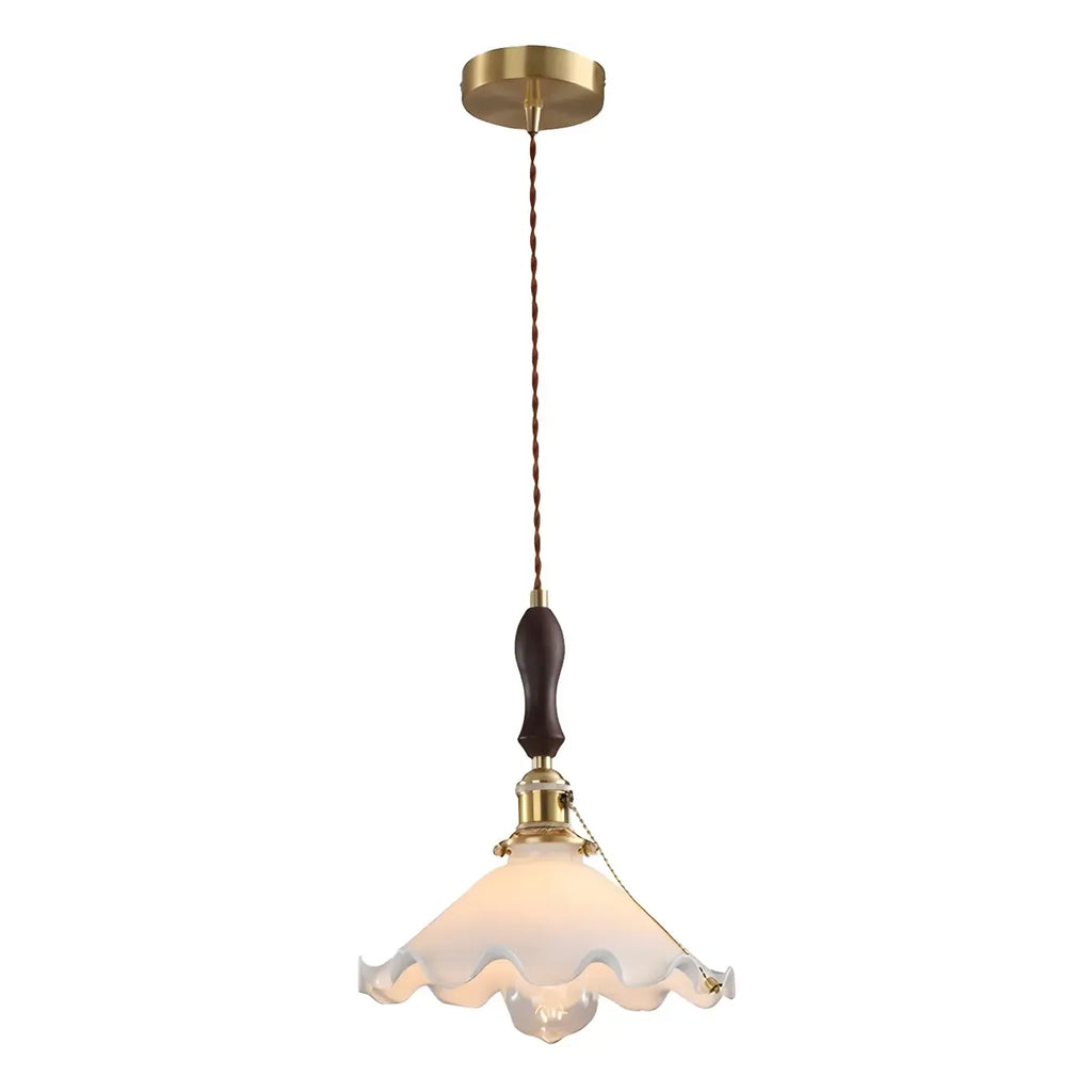 Suspension moderne en verre avec accents dorés et fleurs