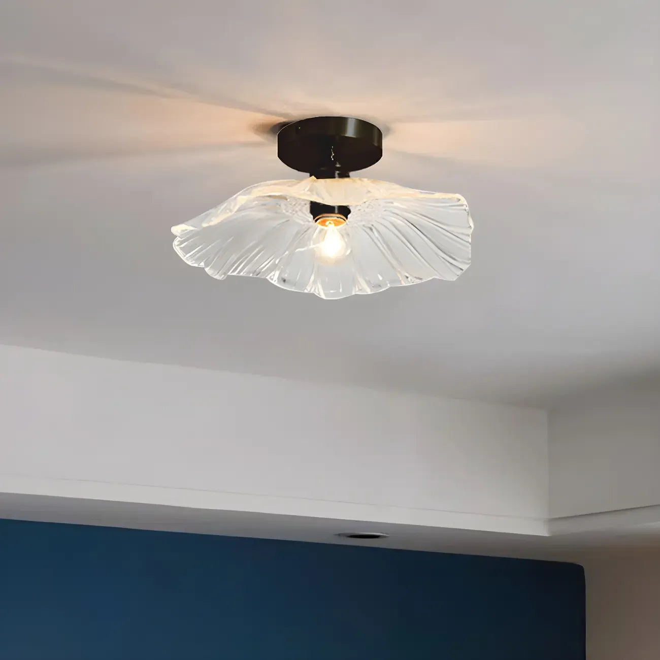 Plafonnier semi-encastré moderne en verre pour espaces de vie