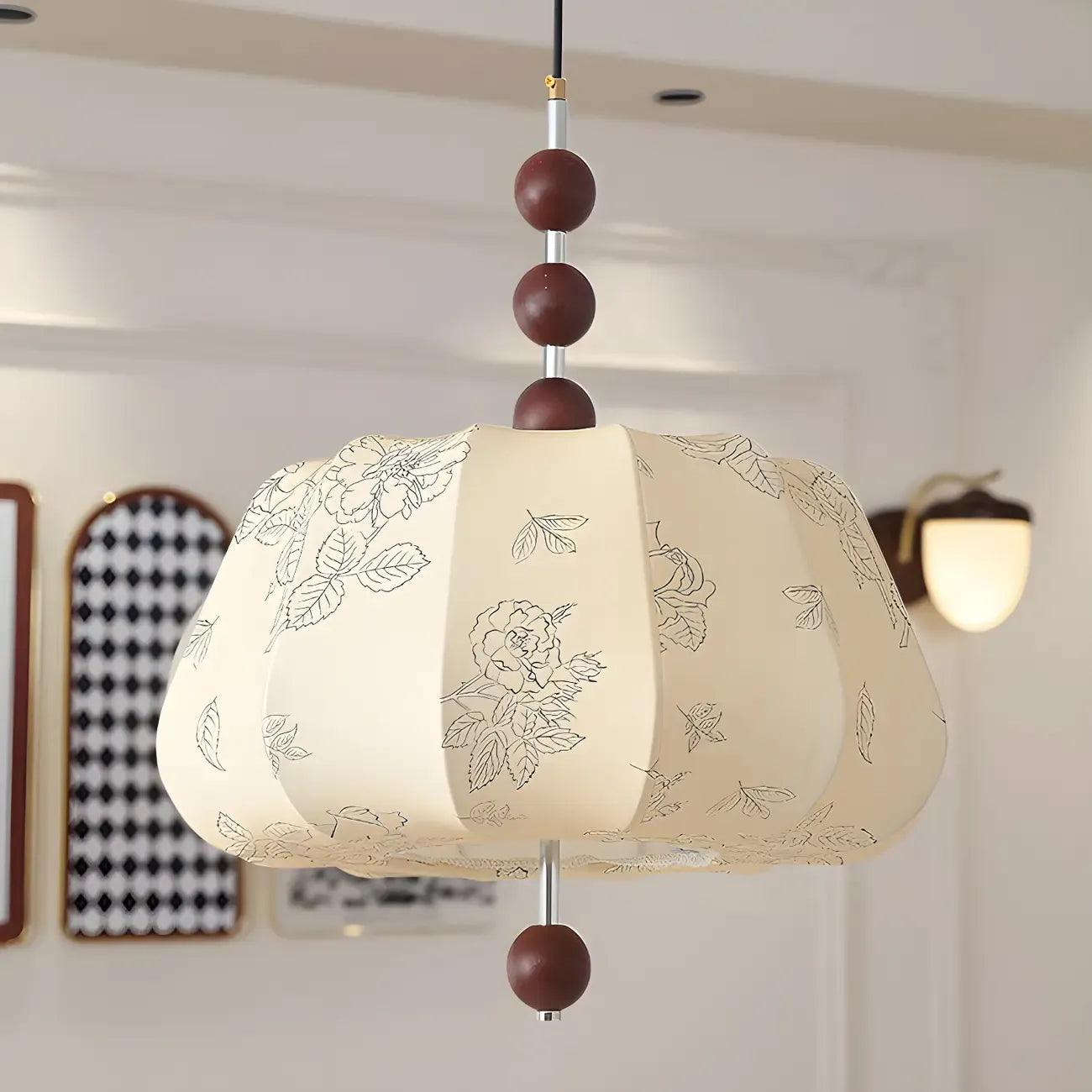 Lustre géométrique élégant en tissu beige à motif floral
