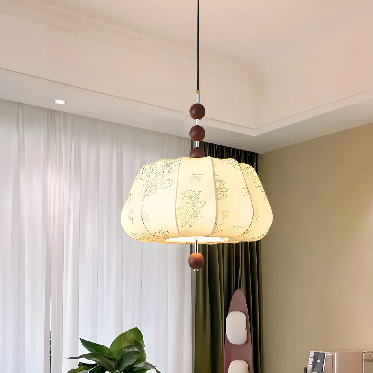 Lustre géométrique élégant en tissu beige à motif floral
