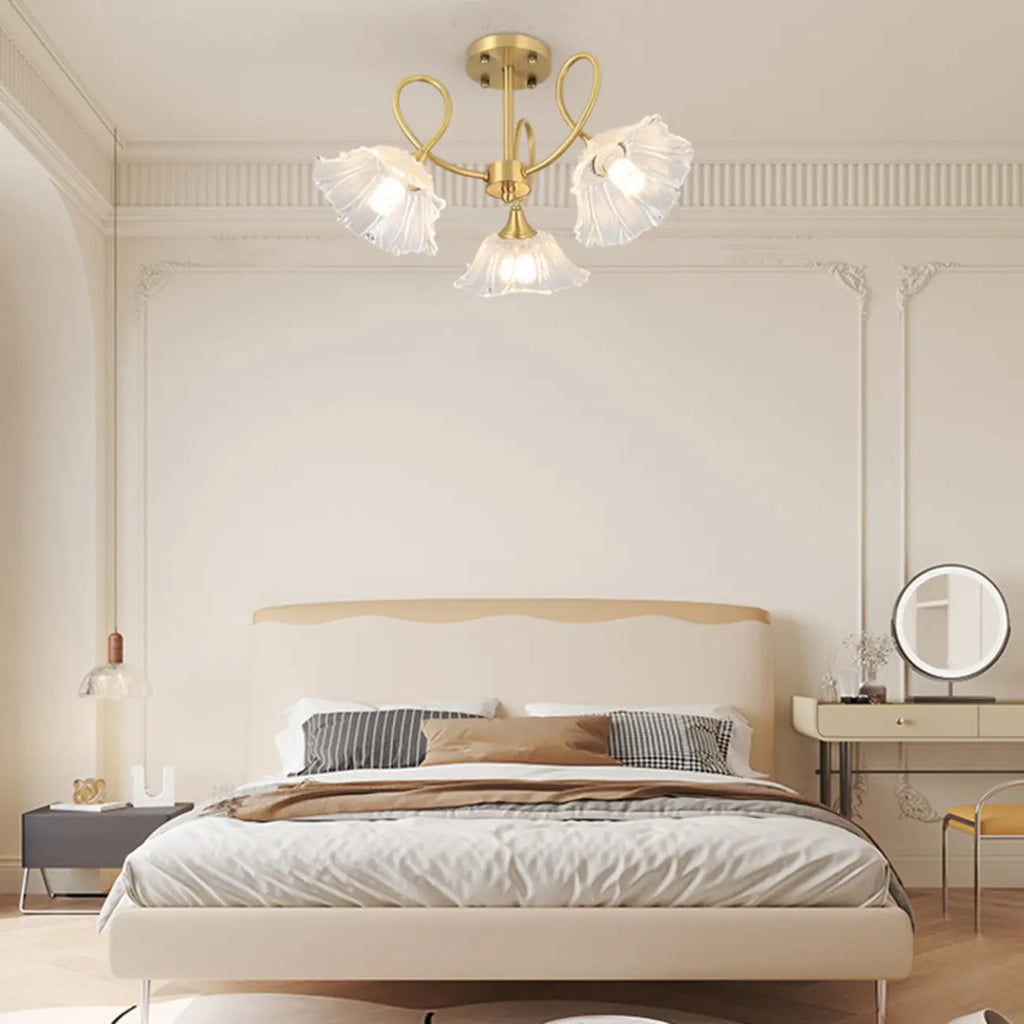 Plafonnier semi-encastré moderne doré en forme de fleur avec 3 lumières
