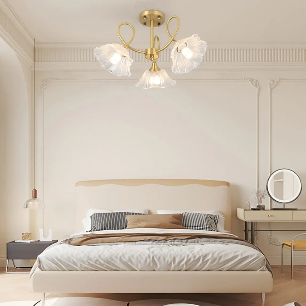 Plafonnier semi-encastré moderne doré en forme de fleur avec 3 lumières