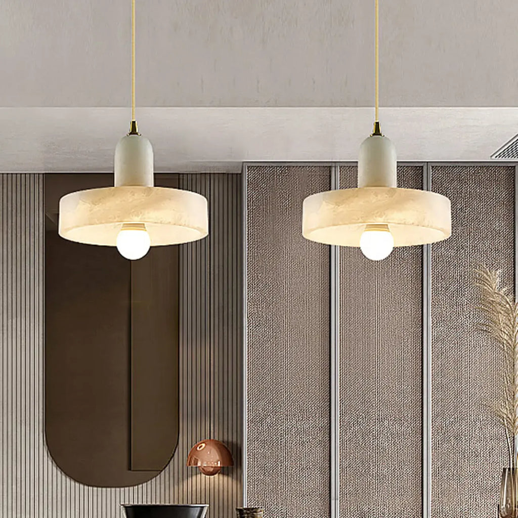 Suspension cylindrique moderne en métal doré pour îlot de cuisine