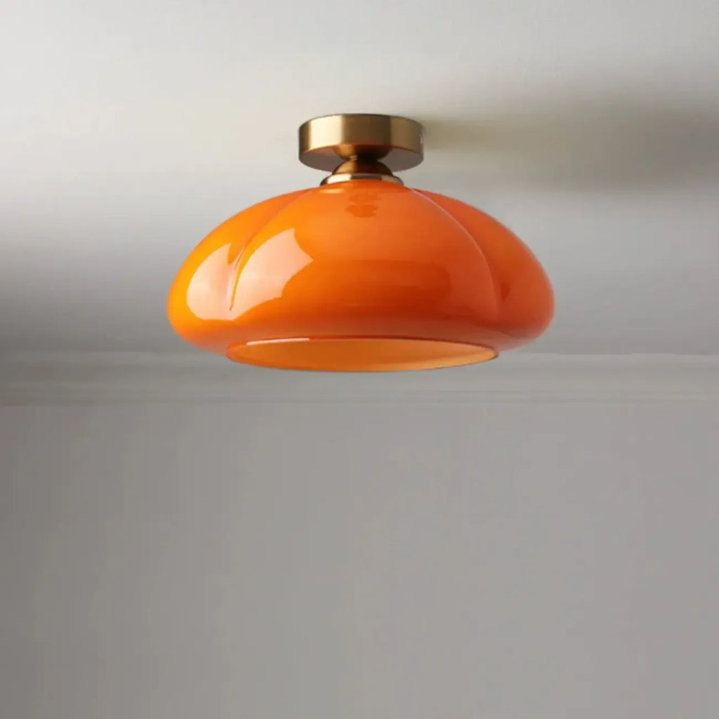 Mini plafonnier semi-encastré minimaliste en verre jaune laiteux avec dôme, style minimaliste